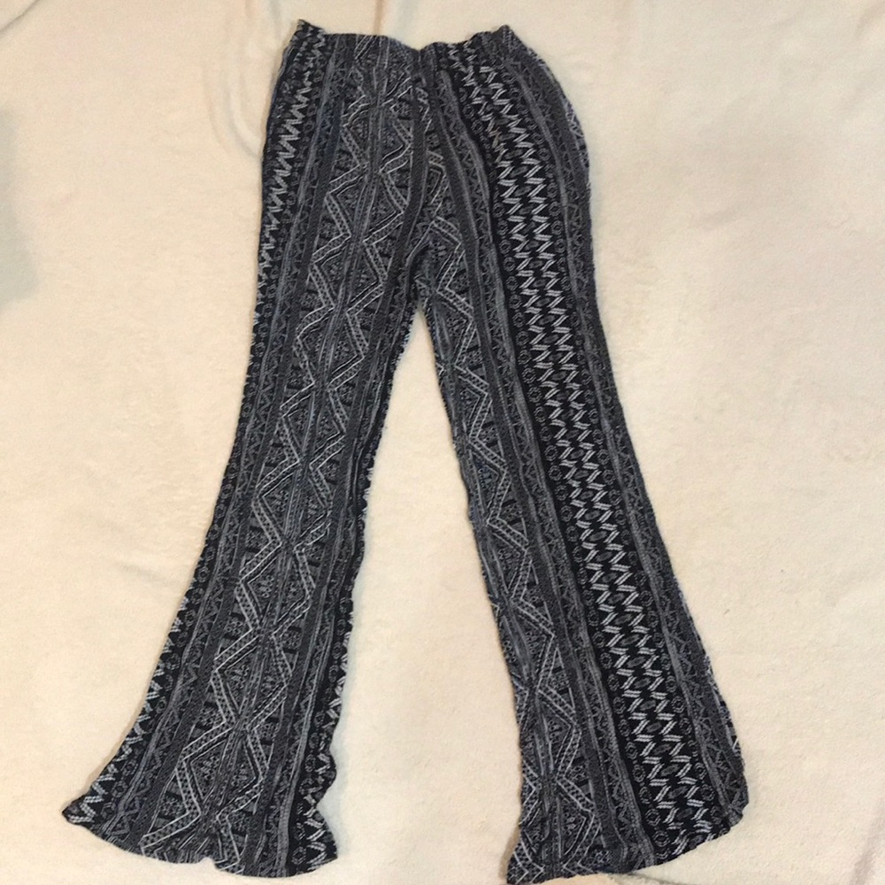 Flowy pattern pants.